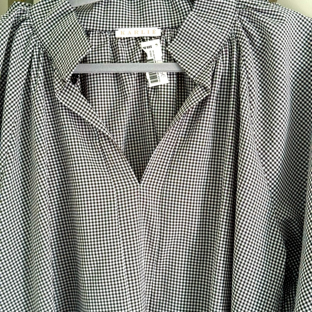 Beautiful Karli Black and White Checked Long Ruffled Sleeve SZ large - Picture 2 of 7